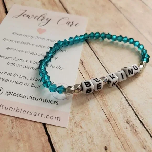 Be Kind Beaded Stretch Bracelet - Picture 12 of 14